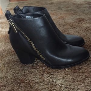BAMBOO ankle booties